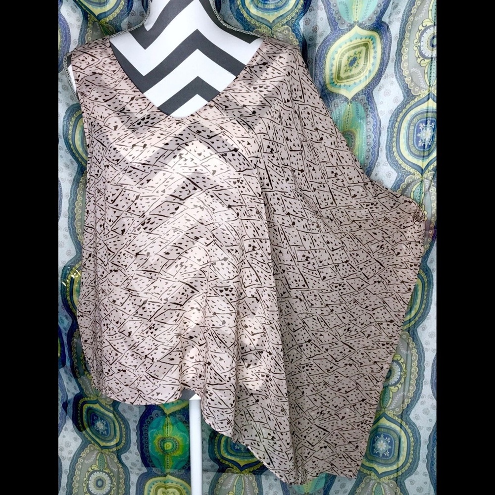 NWT BCBGeneration Womens Large Blush Pink Patterned Top Blouse Flowy Pretty
